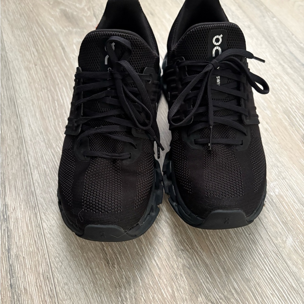 On Running women’s Black Athletic Shoes